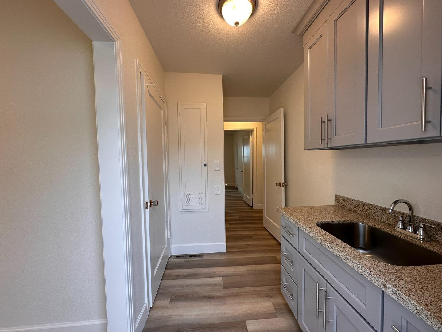 Detail Gallery Image 9 of 31 For 1220 S Church St, Lodi,  CA 95240 - 3 Beds | 1/1 Baths