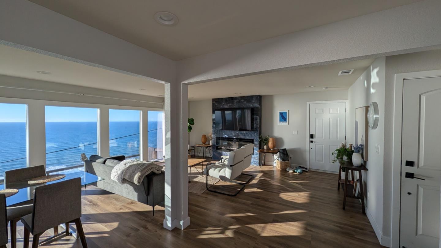 Detail Gallery Image 10 of 29 For 910 Skyline Dr, Daly City,  CA 94015 - 5 Beds | 3 Baths