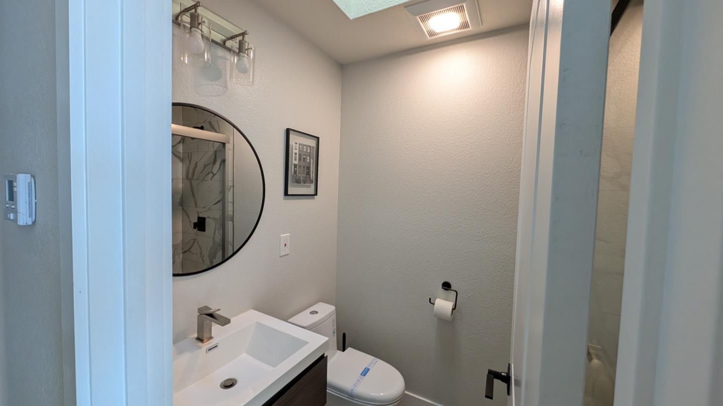 Detail Gallery Image 18 of 29 For 910 Skyline Dr, Daly City,  CA 94015 - 5 Beds | 3 Baths