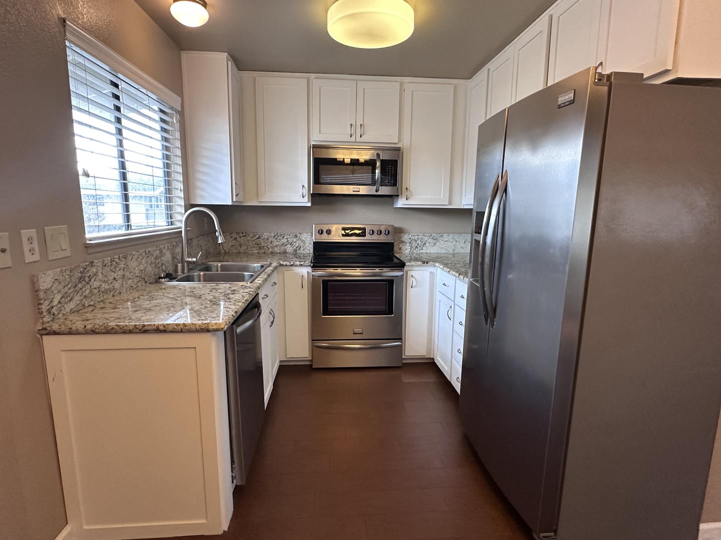 Detail Gallery Image 5 of 12 For 279 Bonita Ln, Foster City,  CA 94404 - 1 Beds | 1 Baths