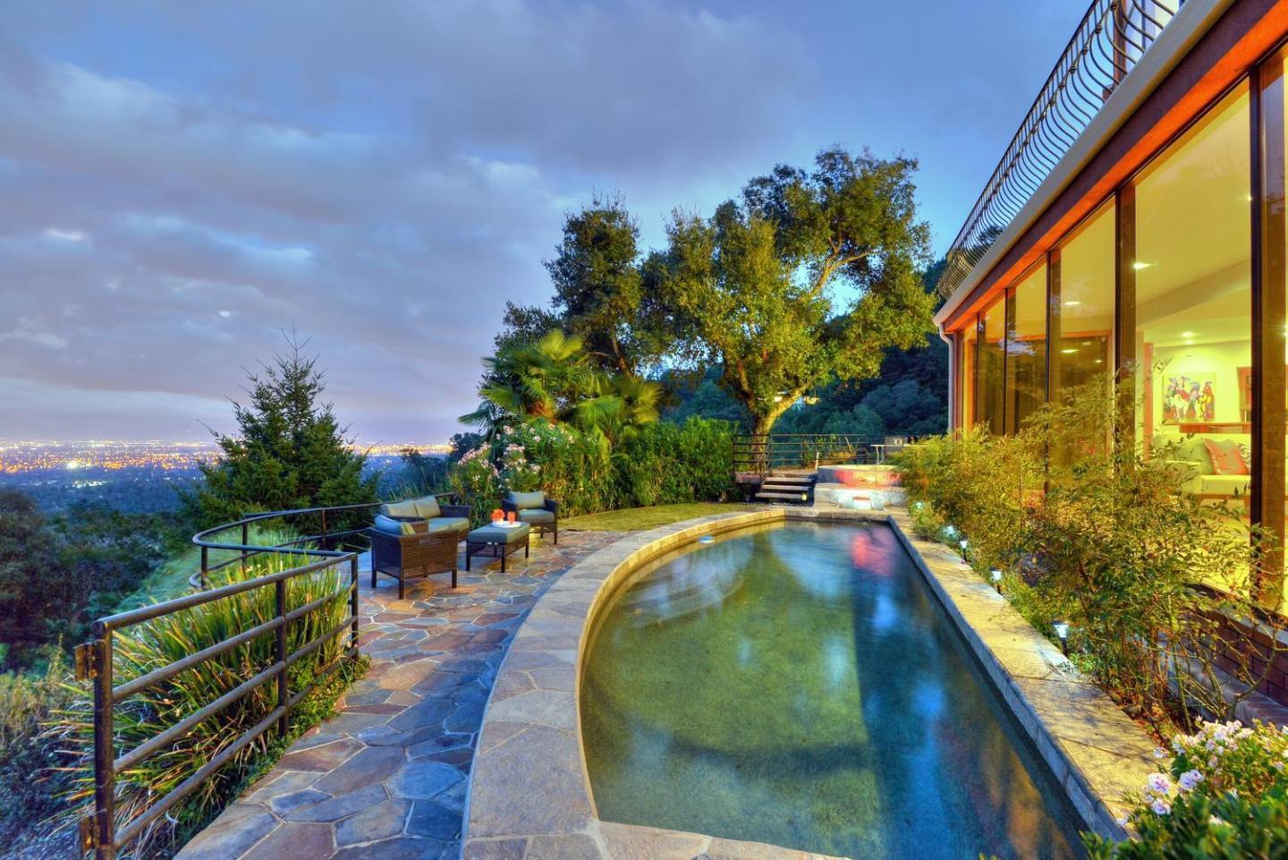 Detail Gallery Image 26 of 61 For 15345 Bohlman Rd, Saratoga,  CA 95070 - 5 Beds | 6/1 Baths