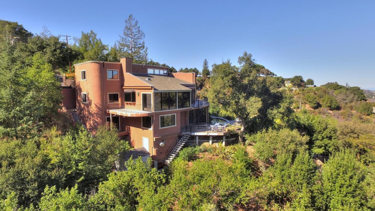 Detail Gallery Image 35 of 61 For 15345 Bohlman Rd, Saratoga,  CA 95070 - 5 Beds | 6/1 Baths