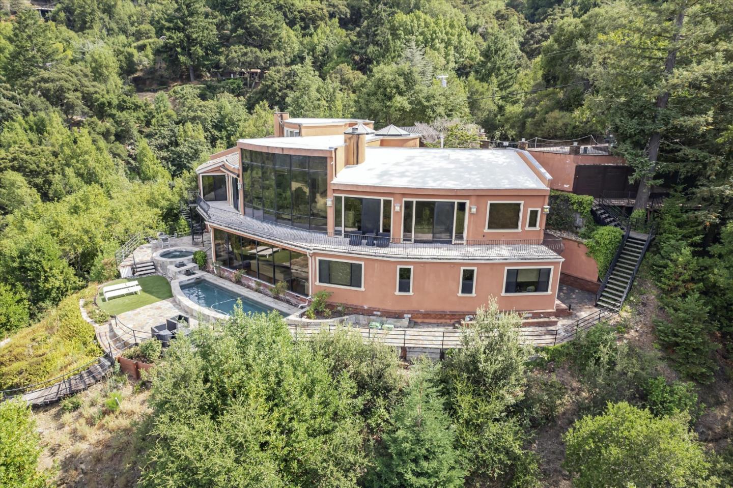 Detail Gallery Image 38 of 61 For 15345 Bohlman Rd, Saratoga,  CA 95070 - 5 Beds | 6/1 Baths