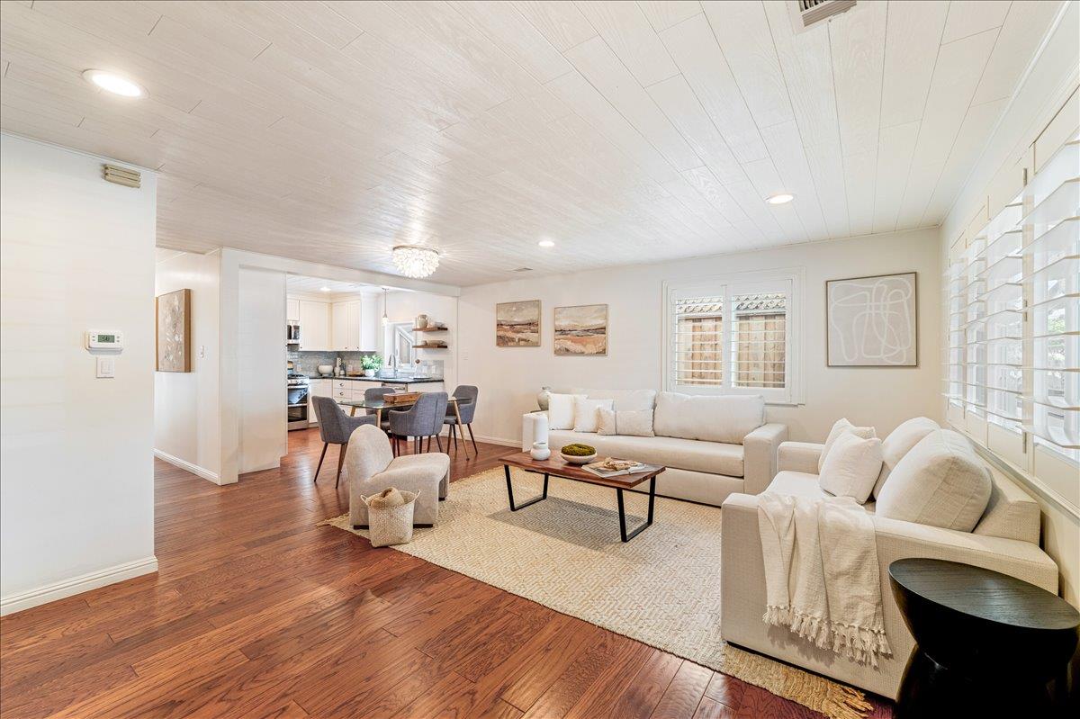 Detail Gallery Image 12 of 45 For 415 Hannon Ave, Monterey,  CA 93940 - 2 Beds | 2 Baths