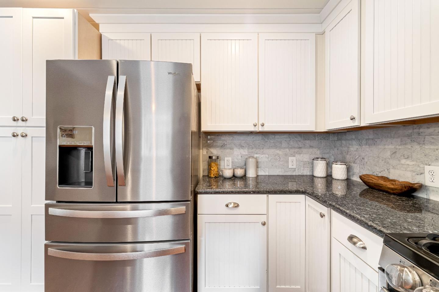 Detail Gallery Image 16 of 45 For 415 Hannon Ave, Monterey,  CA 93940 - 2 Beds | 2 Baths