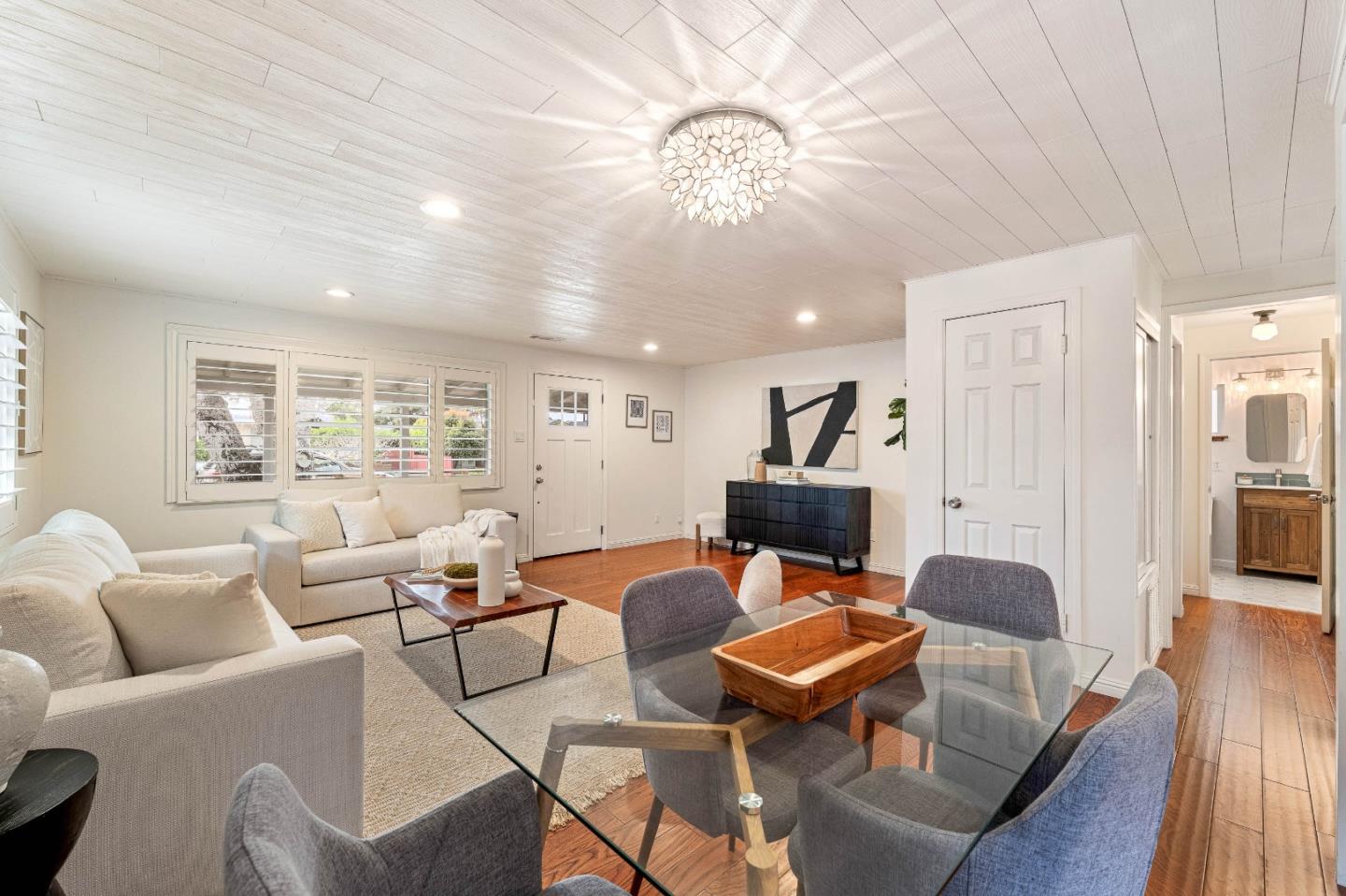 Detail Gallery Image 18 of 45 For 415 Hannon Ave, Monterey,  CA 93940 - 2 Beds | 2 Baths