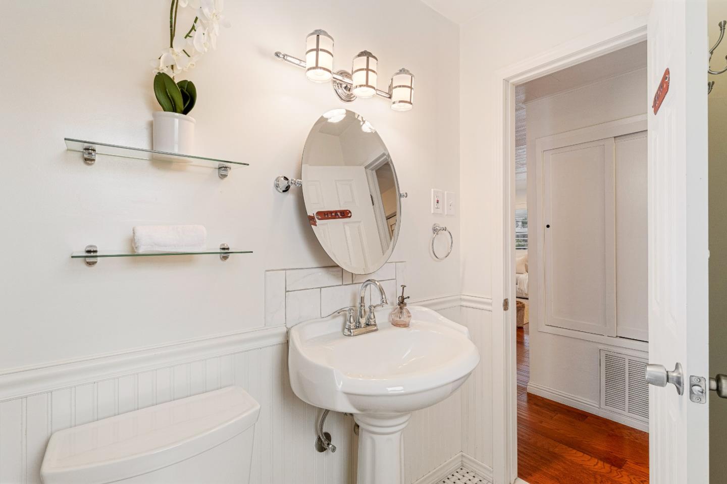 Detail Gallery Image 28 of 45 For 415 Hannon Ave, Monterey,  CA 93940 - 2 Beds | 2 Baths