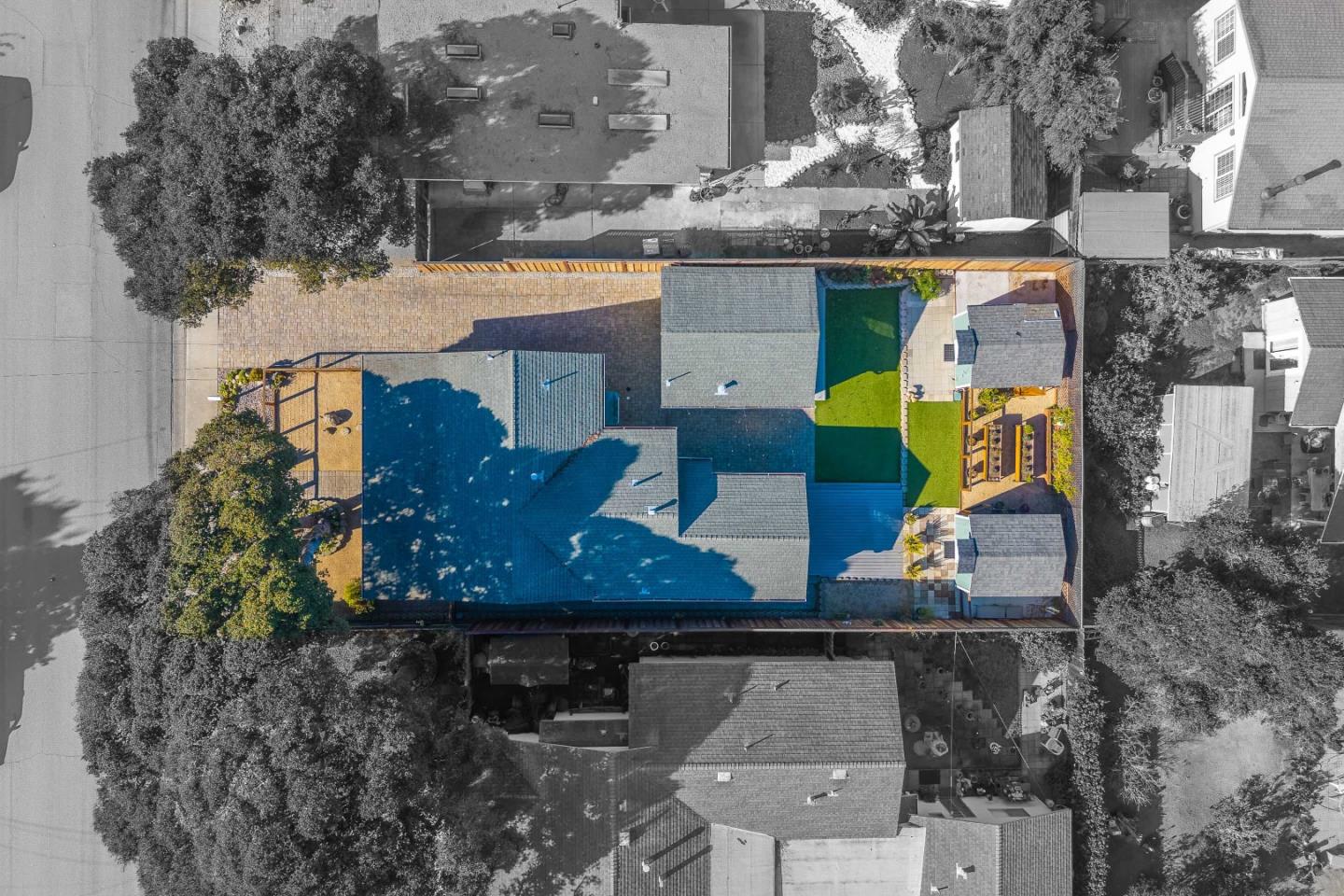 Detail Gallery Image 3 of 45 For 415 Hannon Ave, Monterey,  CA 93940 - 2 Beds | 2 Baths