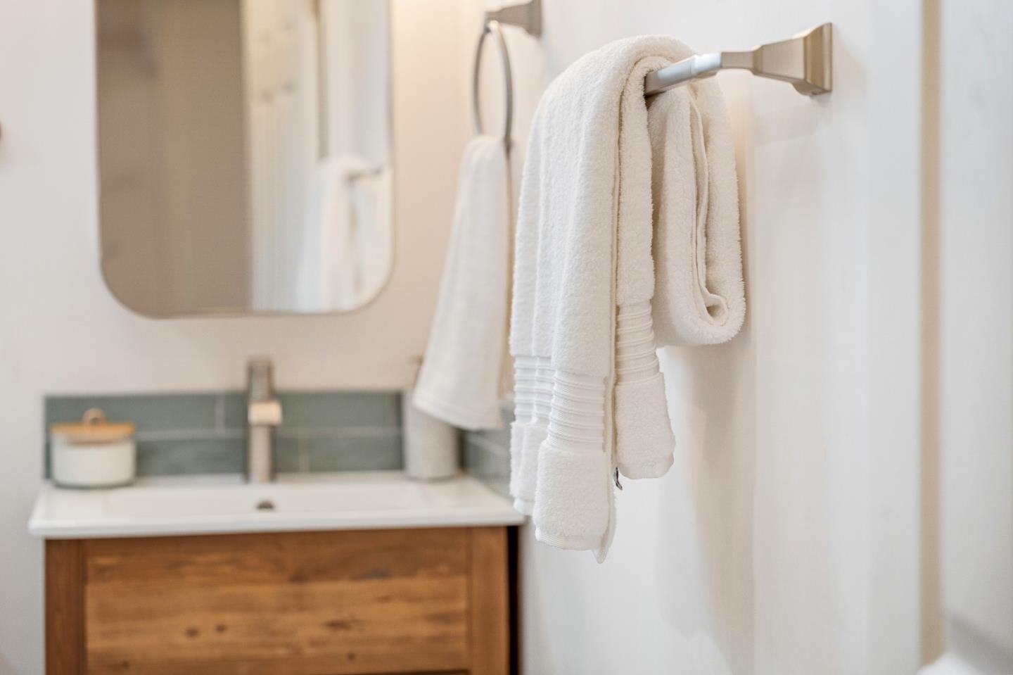 Detail Gallery Image 38 of 45 For 415 Hannon Ave, Monterey,  CA 93940 - 2 Beds | 2 Baths