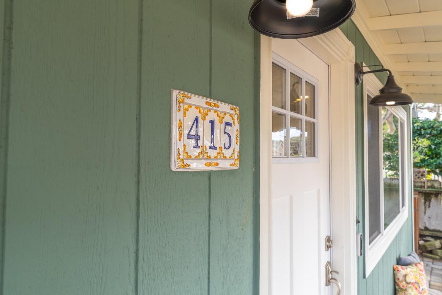 Detail Gallery Image 6 of 45 For 415 Hannon Ave, Monterey,  CA 93940 - 2 Beds | 2 Baths