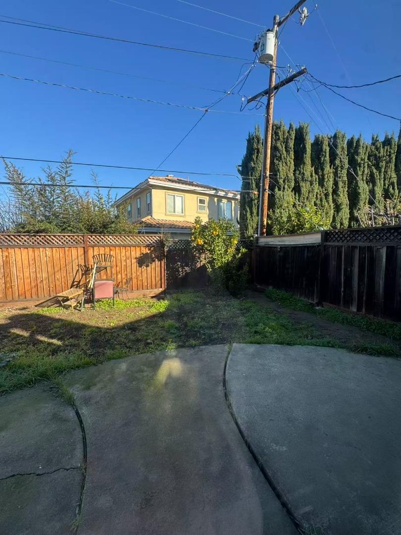 Detail Gallery Image 15 of 17 For 5733 Harder St, San Jose,  CA 95129 - 3 Beds | 2 Baths