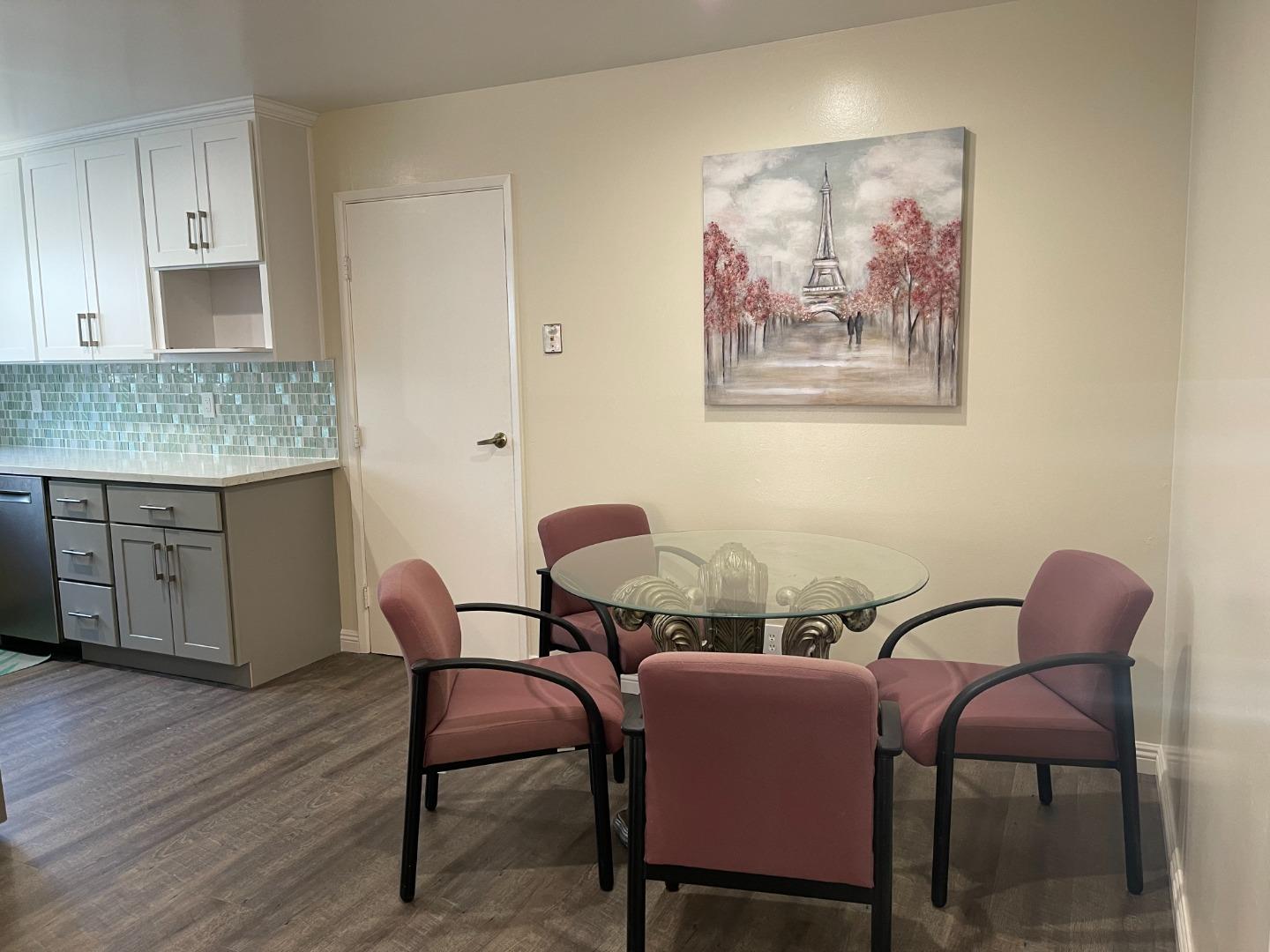 Detail Gallery Image 6 of 17 For 5733 Harder St, San Jose,  CA 95129 - 3 Beds | 2 Baths