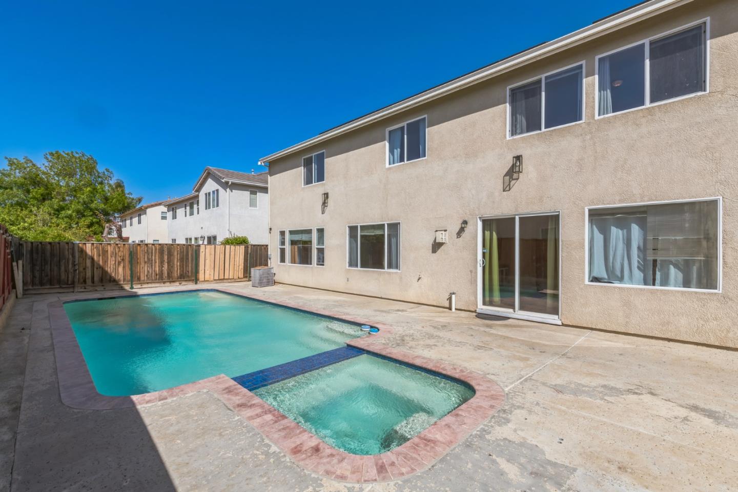 Detail Gallery Image 19 of 20 For 1512 Marigold Dr, Patterson,  CA 95363 - 6 Beds | 3 Baths