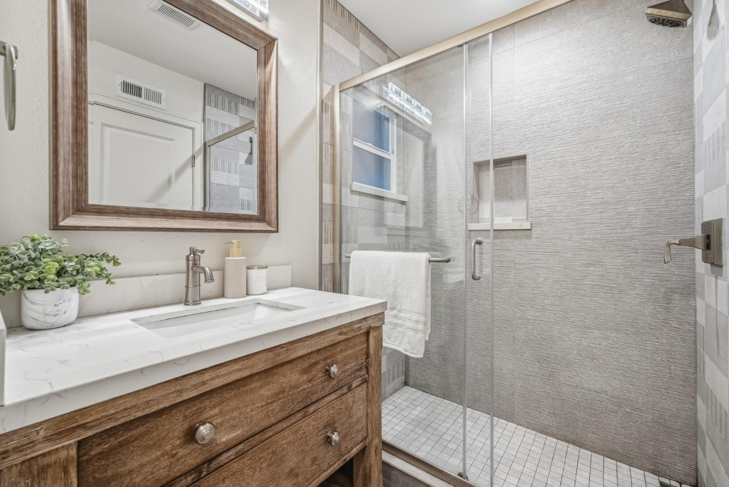 Detail Gallery Image 25 of 41 For 2427 Holland St, San Mateo,  CA 94403 - 3 Beds | 2 Baths