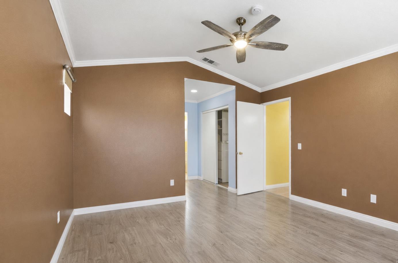 Detail Gallery Image 4 of 12 For 7208 Paseo Del Rio, Los Angeles,  CA 90040 - 3 Beds | 2/1 Baths