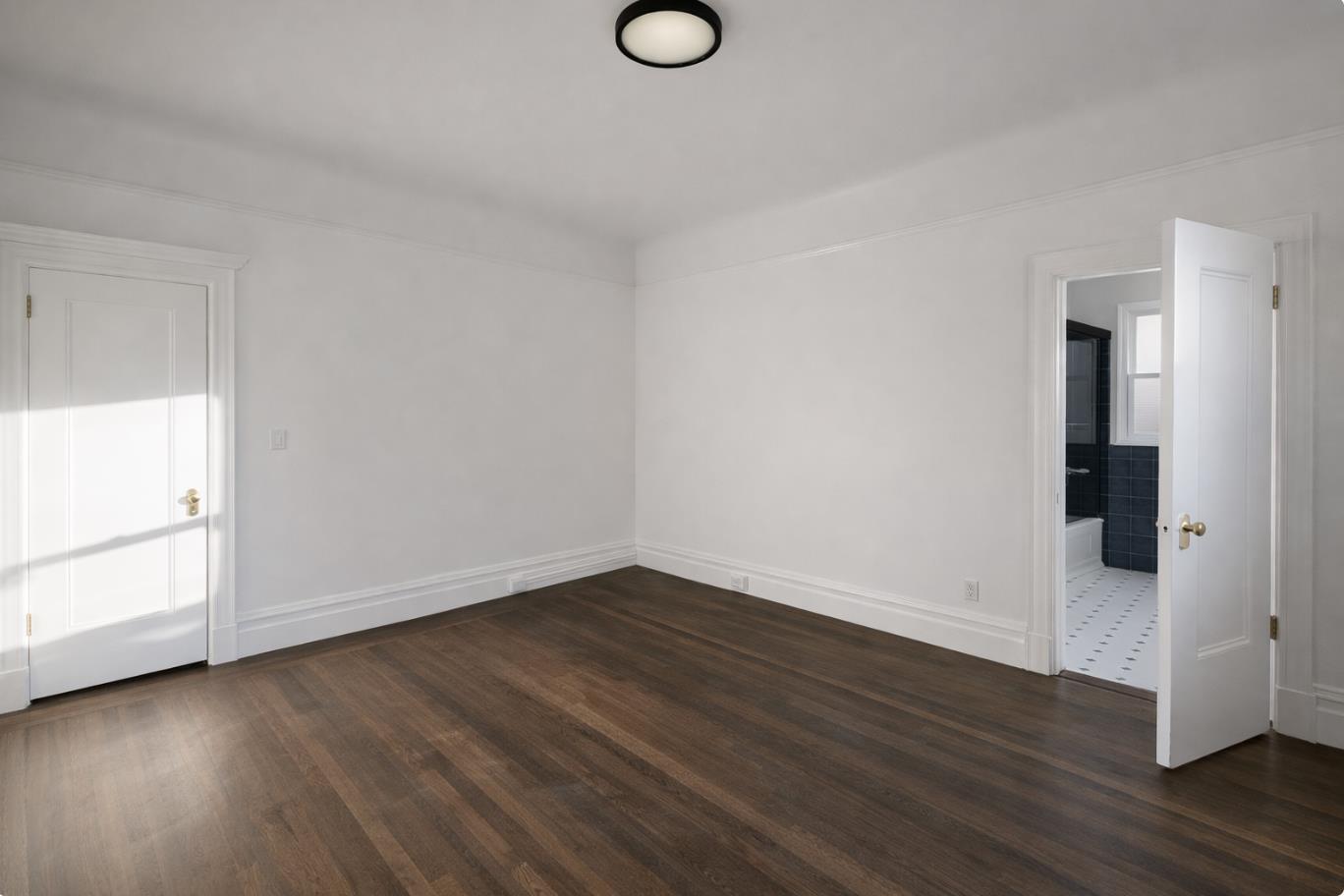 Detail Gallery Image 3 of 7 For 1770 Pacific Ave #304,  San Francisco,  CA 94109 - 2 Beds | 2 Baths