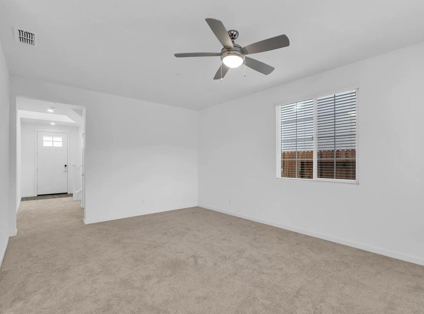 Detail Gallery Image 6 of 19 For 305 Cinema St, Sacramento,  CA 95823 - 4 Beds | 3/1 Baths