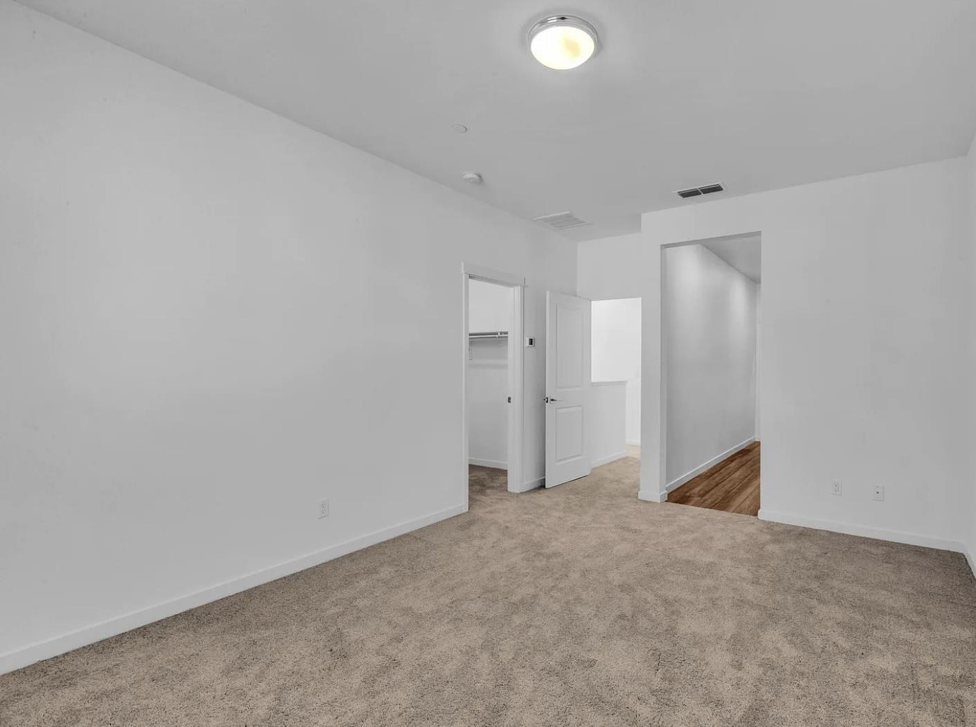 Detail Gallery Image 8 of 19 For 305 Cinema St, Sacramento,  CA 95823 - 4 Beds | 3/1 Baths