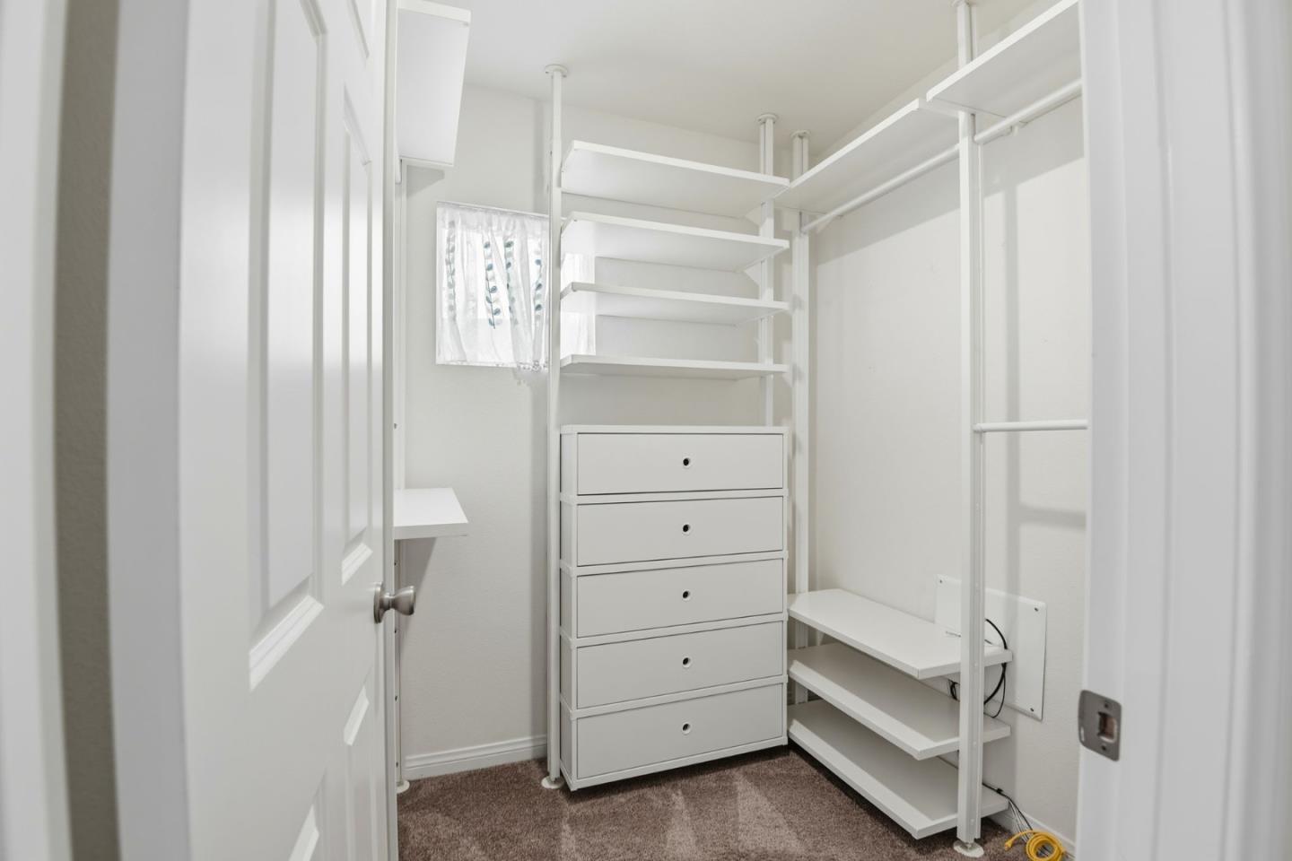 Detail Gallery Image 14 of 30 For 14043 Royalton Ln #4,  Gardena,  CA 90247 - 4 Beds | 3/1 Baths