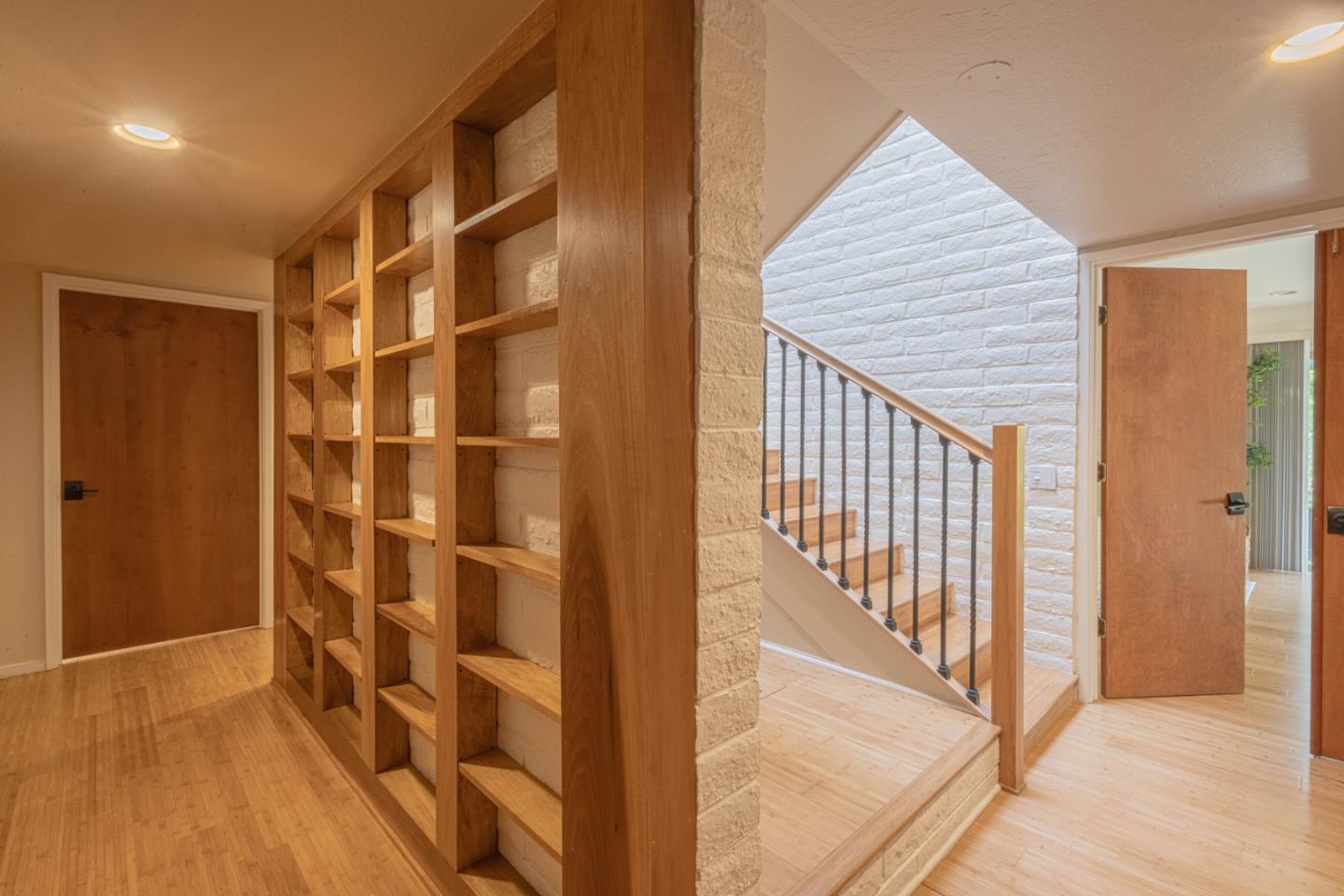 Detail Gallery Image 25 of 36 For 1125 Alta Mesa Rd, Monterey,  CA 93940 - 4 Beds | 2/1 Baths