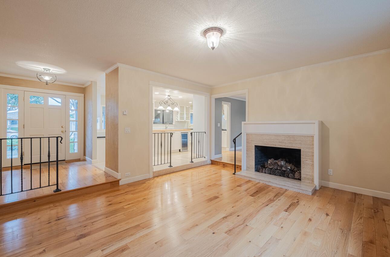 Detail Gallery Image 8 of 46 For 1116 San Diego Dr, Salinas,  CA 93901 - 3 Beds | 2 Baths