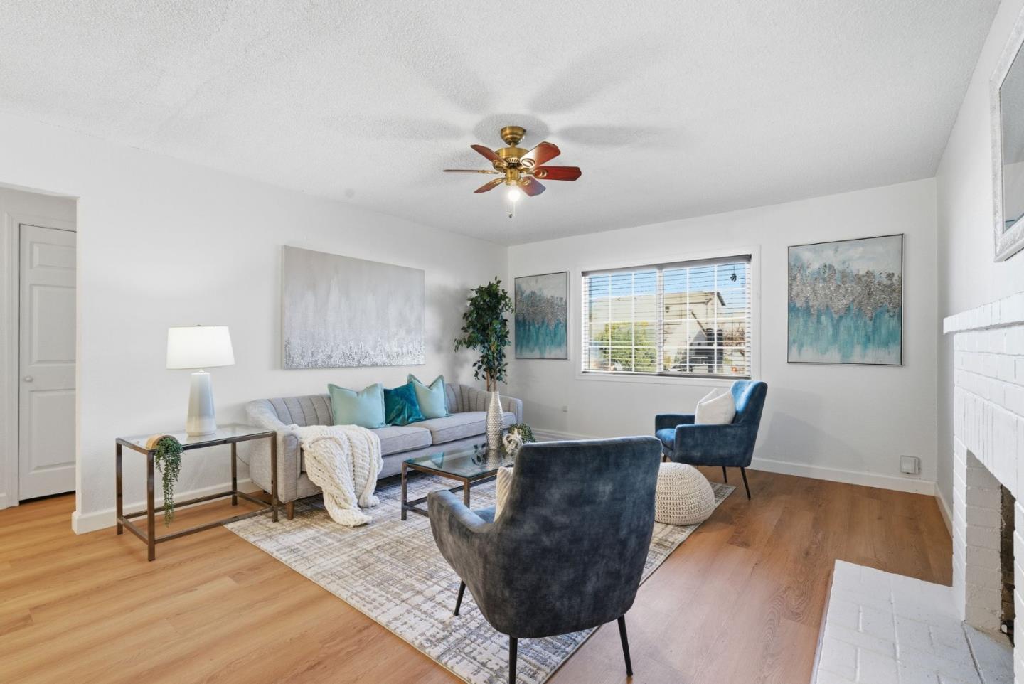 Detail Gallery Image 4 of 45 For 2744 Capistrano St, Antioch,  CA 94509 - 3 Beds | 1 Baths