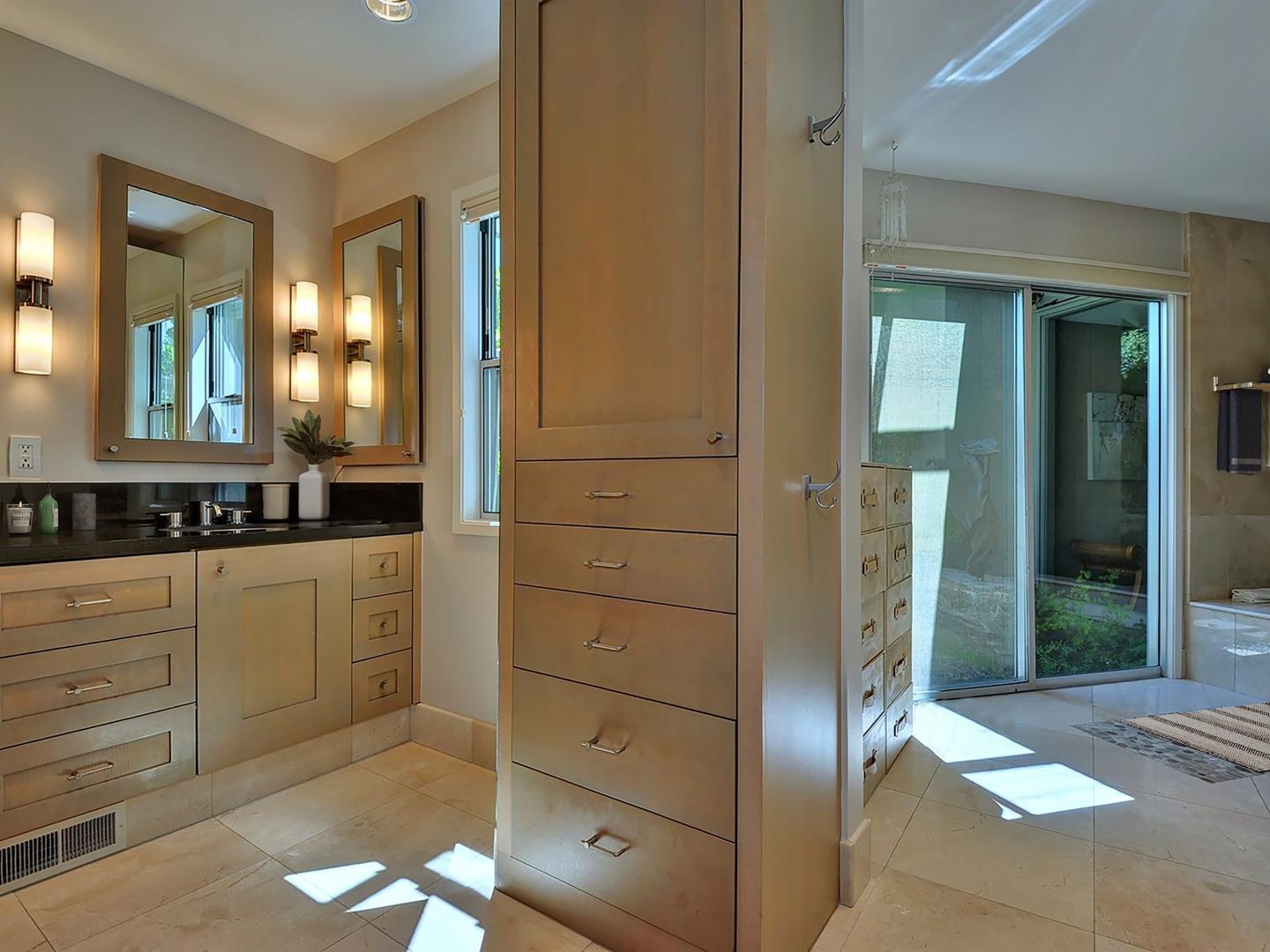 Detail Gallery Image 14 of 23 For Sioux Way, Portola Valley,  CA 94028 - 3 Beds | 4 Baths