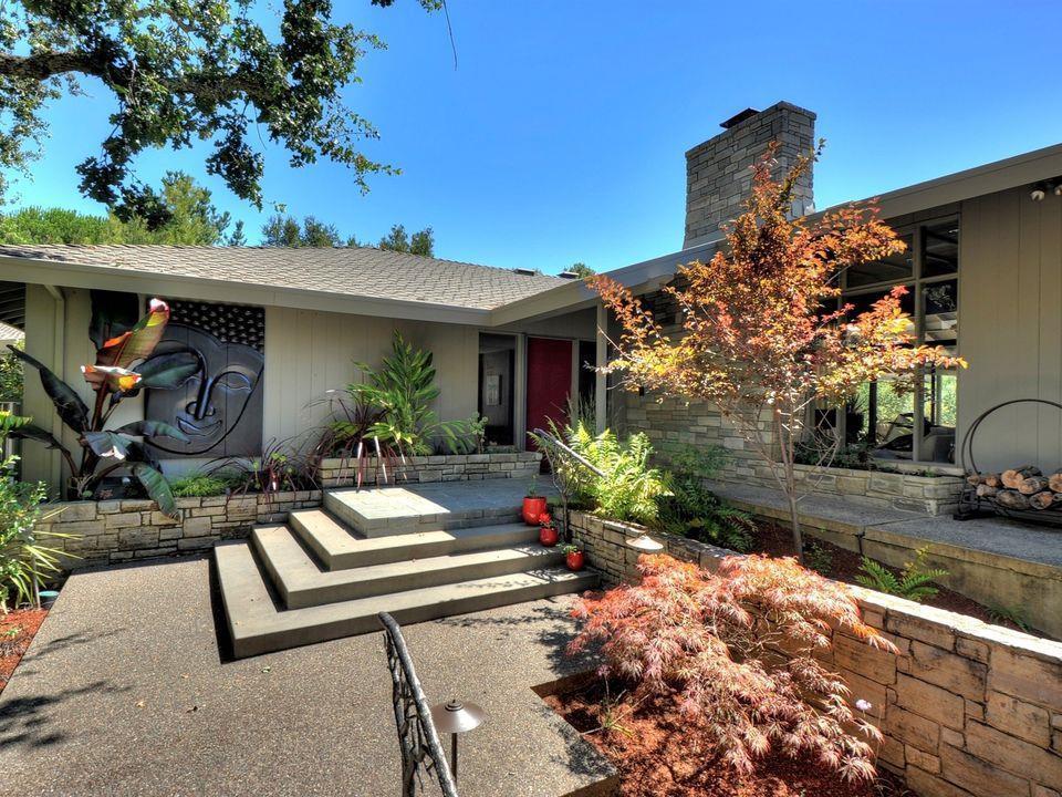 Detail Gallery Image 5 of 23 For Sioux Way, Portola Valley,  CA 94028 - 3 Beds | 4 Baths