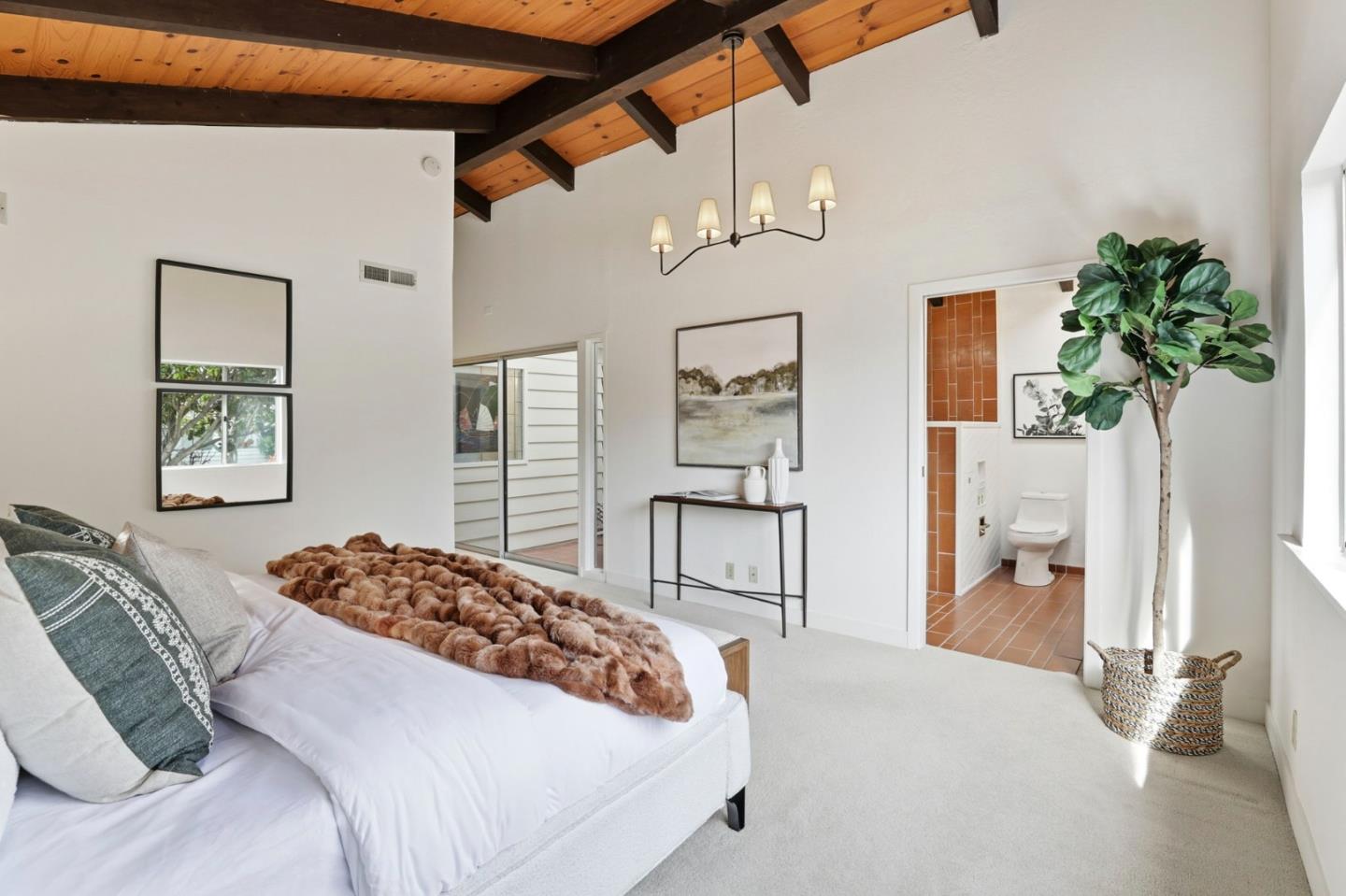 Detail Gallery Image 11 of 24 For 1145 Little John Way, San Jose,  CA 95129 - 4 Beds | 3 Baths