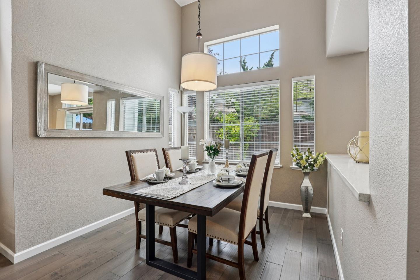 Detail Gallery Image 11 of 33 For 11 Bonny Doone, Hercules,  CA 94547 - 3 Beds | 2/1 Baths