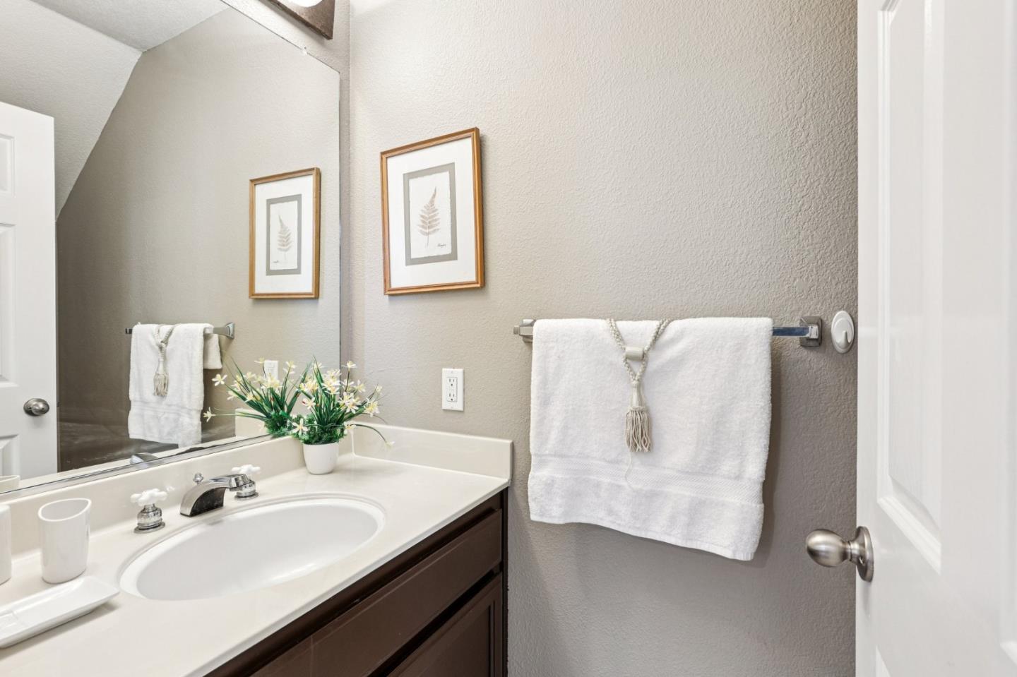 Detail Gallery Image 16 of 33 For 11 Bonny Doone, Hercules,  CA 94547 - 3 Beds | 2/1 Baths