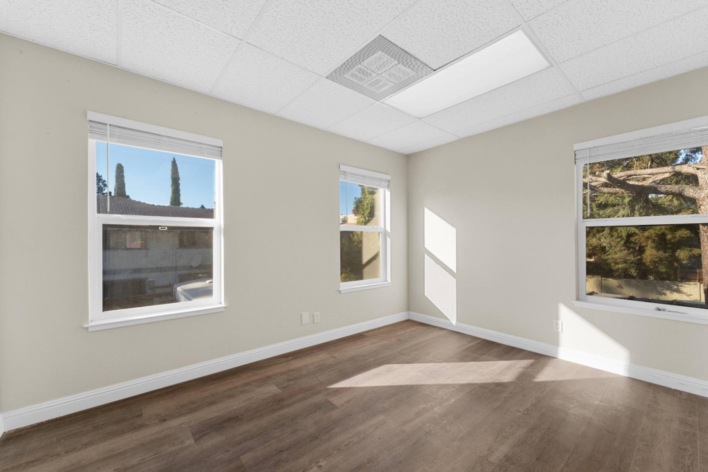 Detail Gallery Image 27 of 36 For 1131 Luchessi Dr, San Jose,  CA 95118 - – Beds | – Baths