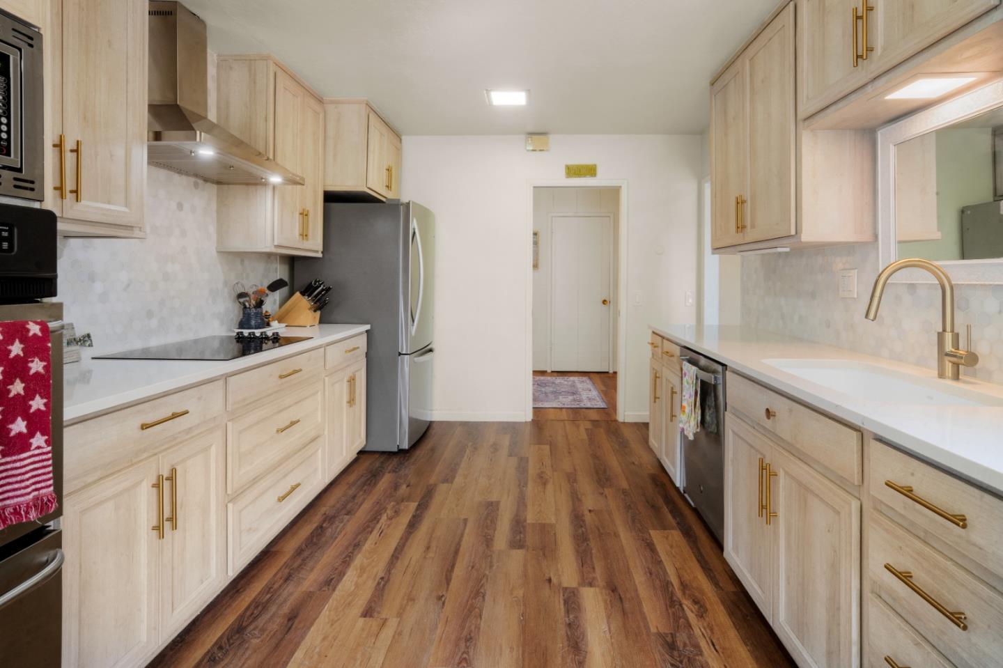 Detail Gallery Image 10 of 39 For 25435 via Cicindela, Carmel Valley,  CA 93923 - 4 Beds | 2 Baths