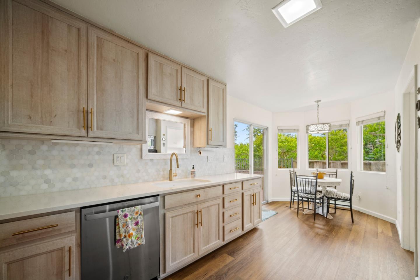 Detail Gallery Image 11 of 39 For 25435 via Cicindela, Carmel Valley,  CA 93923 - 4 Beds | 2 Baths