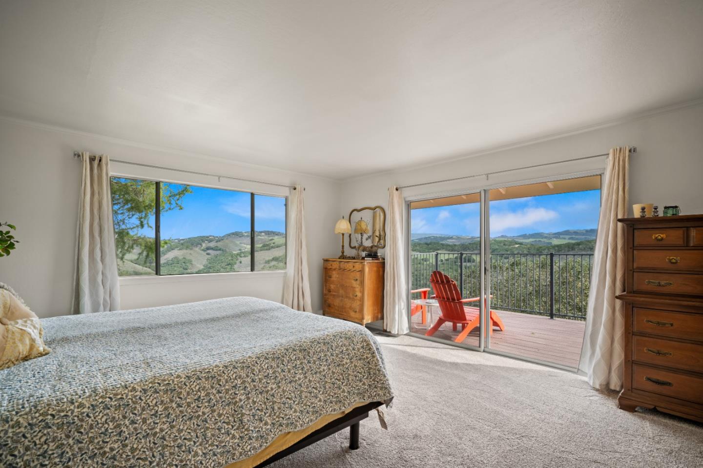 Detail Gallery Image 13 of 39 For 25435 via Cicindela, Carmel Valley,  CA 93923 - 4 Beds | 2 Baths
