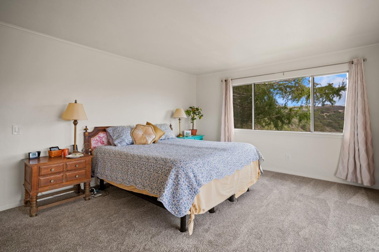 Detail Gallery Image 14 of 39 For 25435 via Cicindela, Carmel Valley,  CA 93923 - 4 Beds | 2 Baths