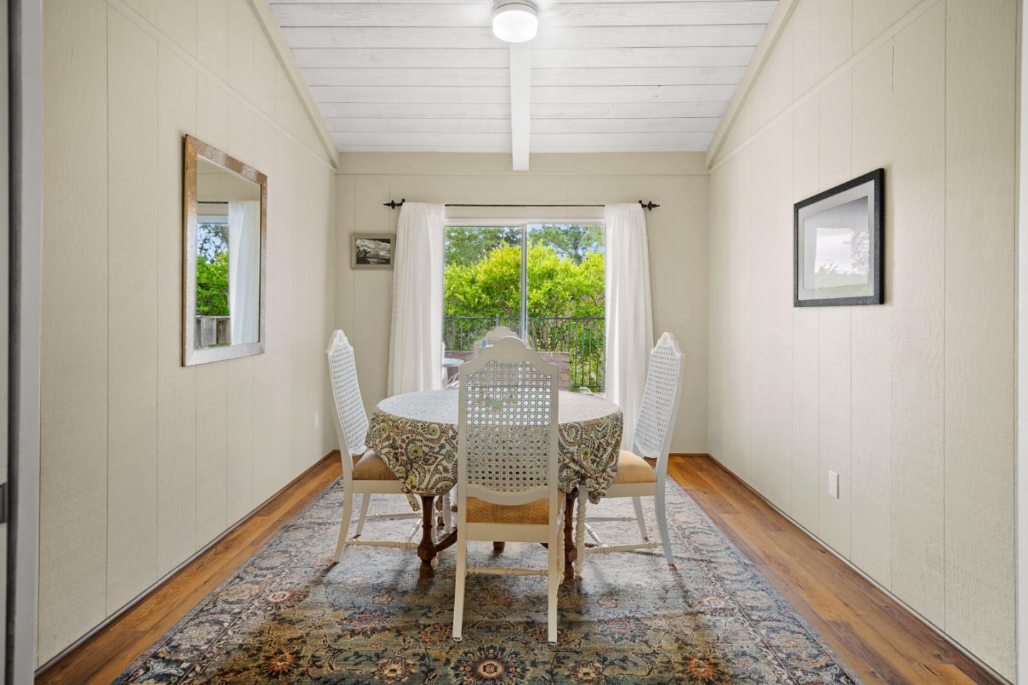 Detail Gallery Image 19 of 39 For 25435 via Cicindela, Carmel Valley,  CA 93923 - 4 Beds | 2 Baths