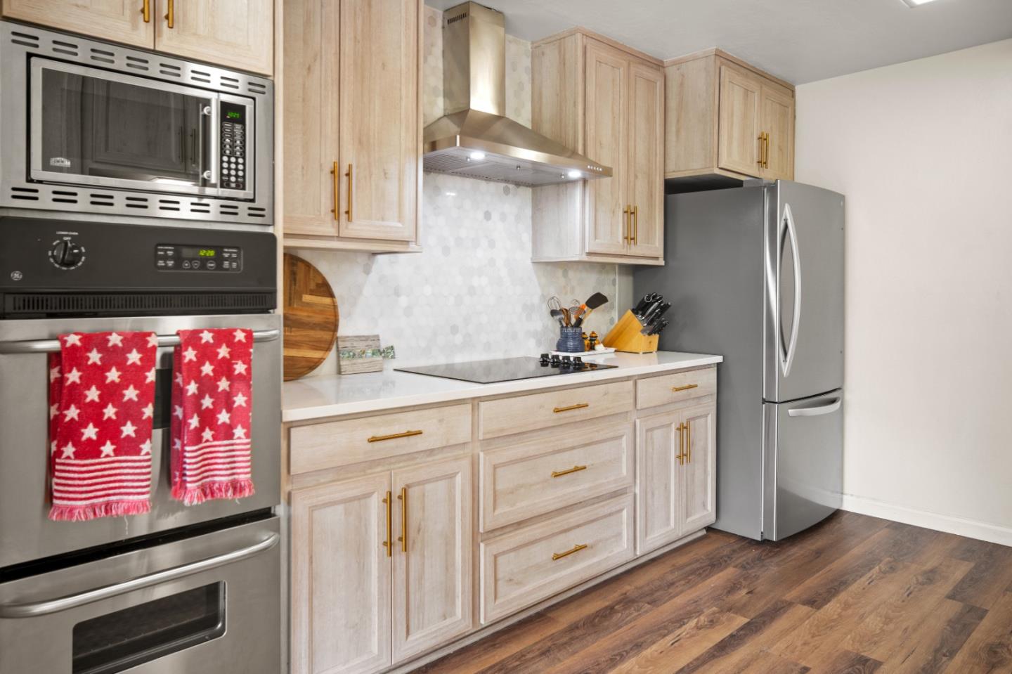 Detail Gallery Image 7 of 39 For 25435 via Cicindela, Carmel Valley,  CA 93923 - 4 Beds | 2 Baths