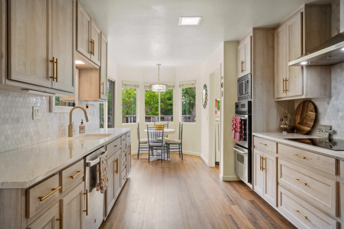 Detail Gallery Image 9 of 39 For 25435 via Cicindela, Carmel Valley,  CA 93923 - 4 Beds | 2 Baths