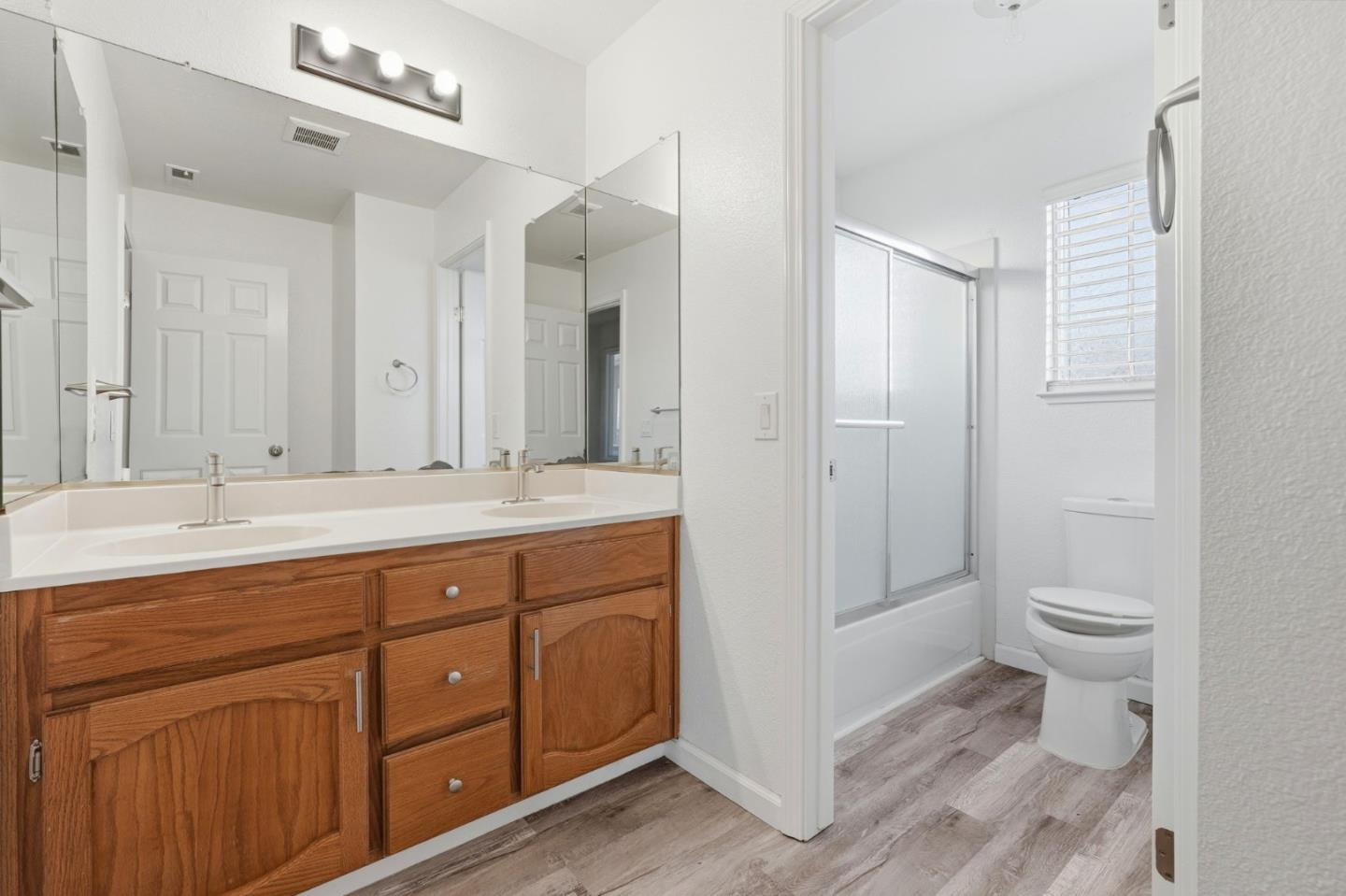 Detail Gallery Image 42 of 49 For 1672 Bailey Dr, Ripon,  CA 95366 - 4 Beds | 2/1 Baths