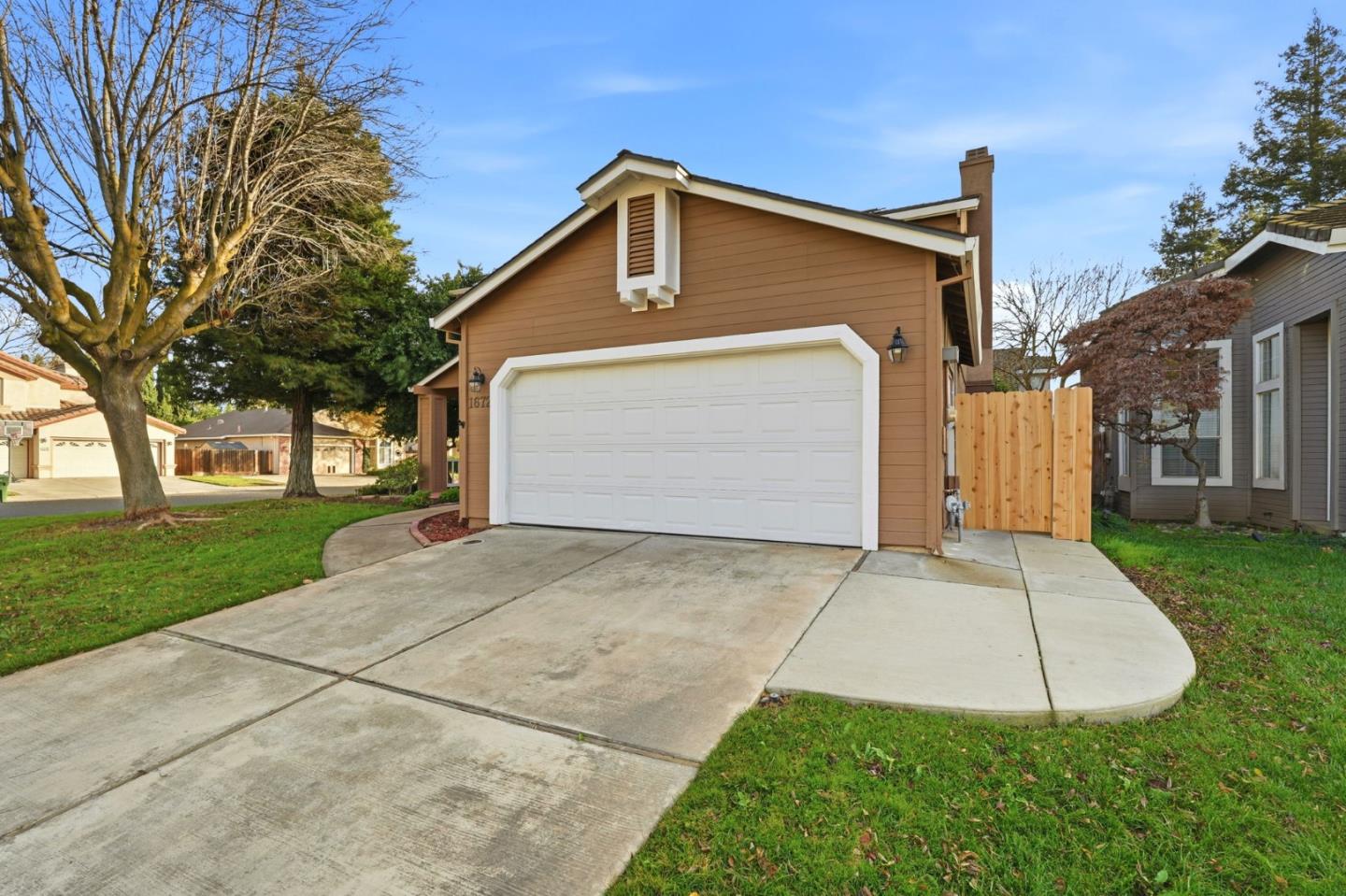 Detail Gallery Image 6 of 49 For 1672 Bailey Dr, Ripon,  CA 95366 - 4 Beds | 2/1 Baths