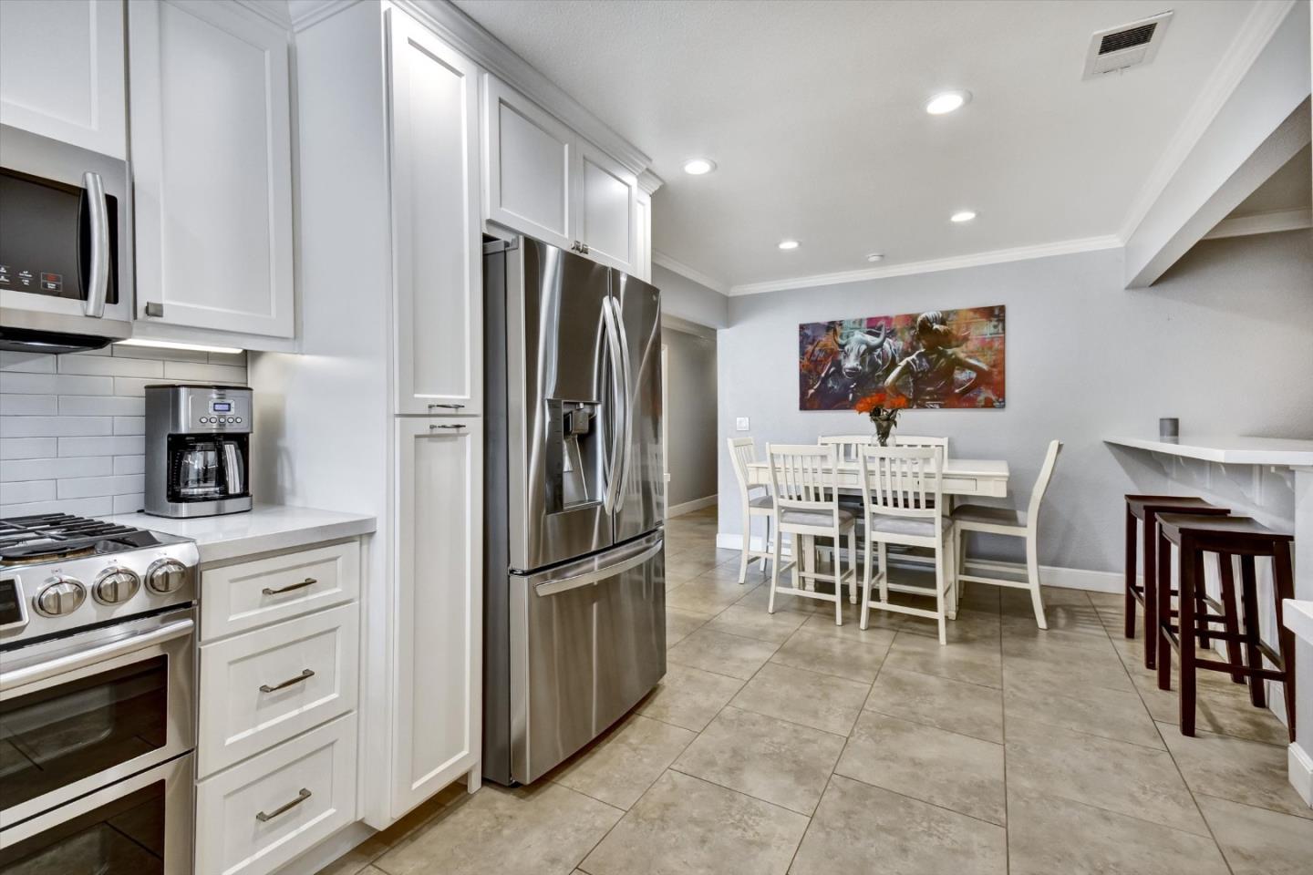 Detail Gallery Image 11 of 31 For 5544 Woodhurst Ln, San Jose,  CA 95123 - 3 Beds | 2 Baths