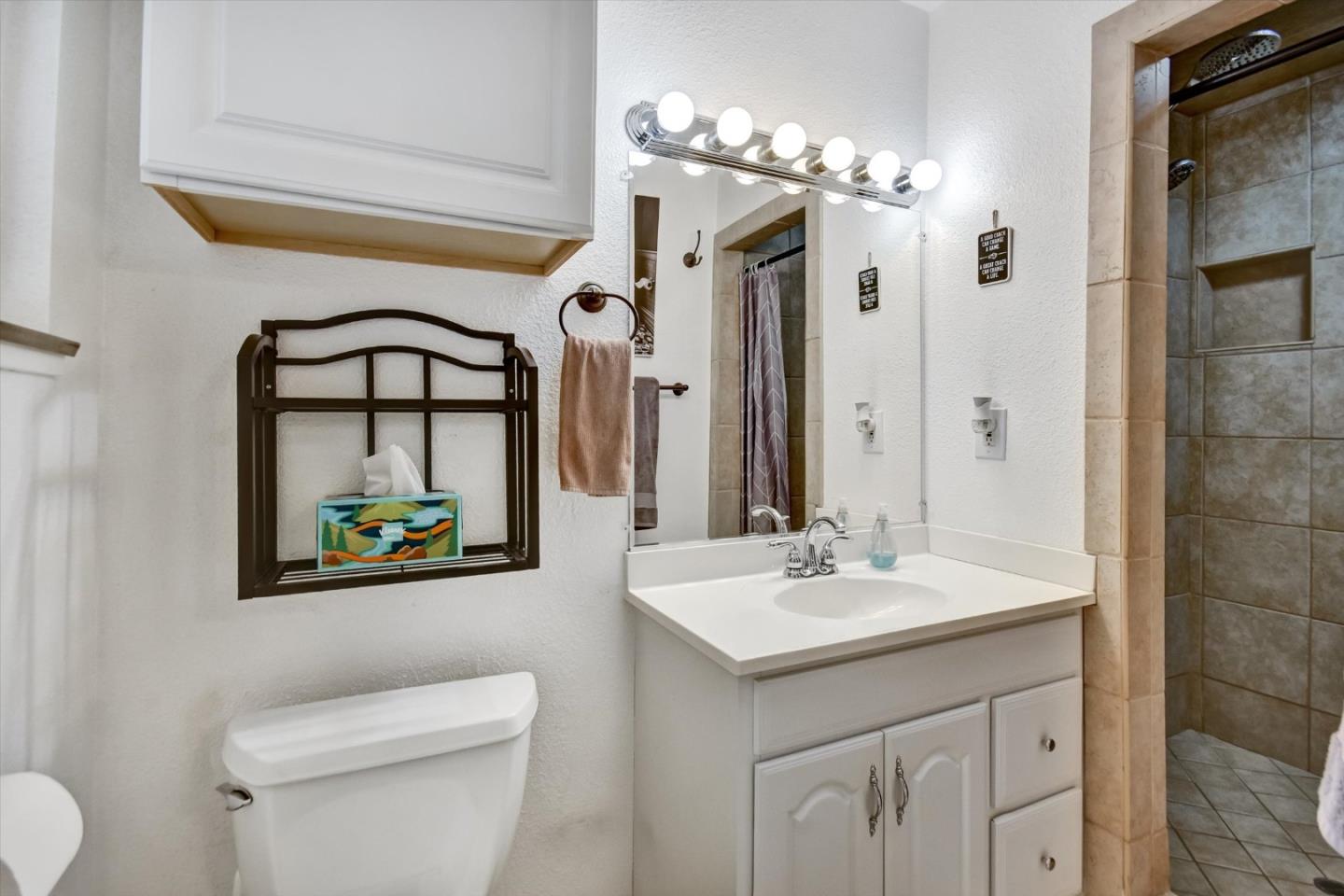 Detail Gallery Image 25 of 31 For 5544 Woodhurst Ln, San Jose,  CA 95123 - 3 Beds | 2 Baths