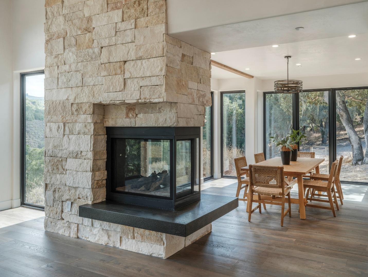 Detail Gallery Image 13 of 47 For 8380 Monterra Views, Monterey,  CA 93940 - 4 Beds | 5/1 Baths