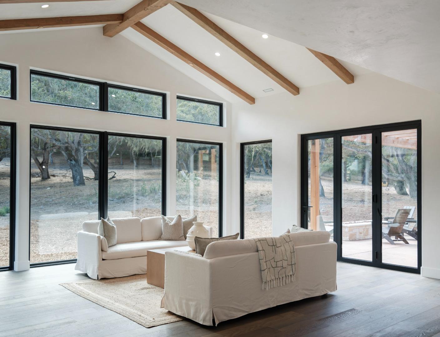 Detail Gallery Image 17 of 47 For 8380 Monterra Views, Monterey,  CA 93940 - 4 Beds | 5/1 Baths