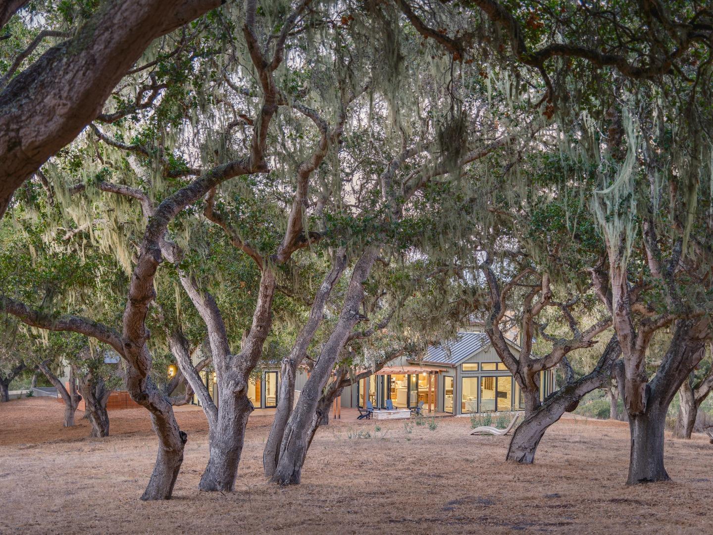 Detail Gallery Image 34 of 47 For 8380 Monterra Views, Monterey,  CA 93940 - 4 Beds | 5/1 Baths