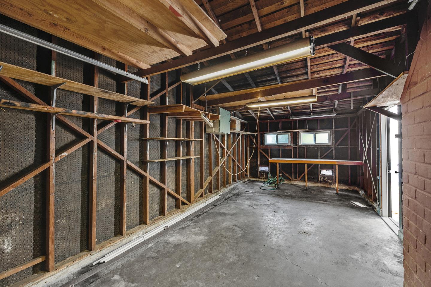 Detail Gallery Image 22 of 43 For 15741 Hesperian Blvd, San Lorenzo,  CA 94580 - 4 Beds | 2 Baths