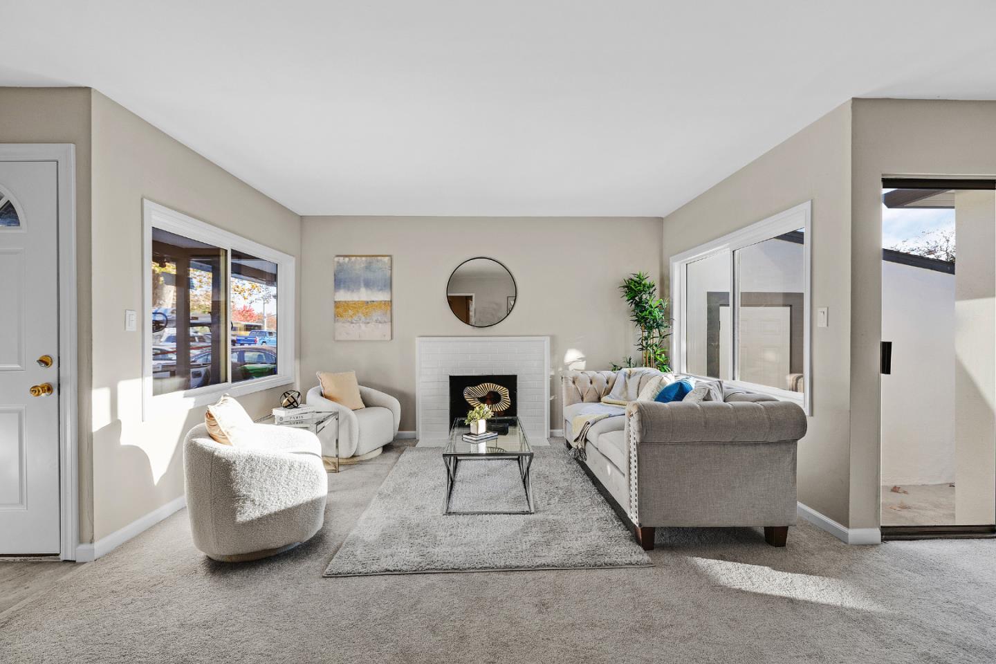 Detail Gallery Image 5 of 43 For 15741 Hesperian Blvd, San Lorenzo,  CA 94580 - 4 Beds | 2 Baths