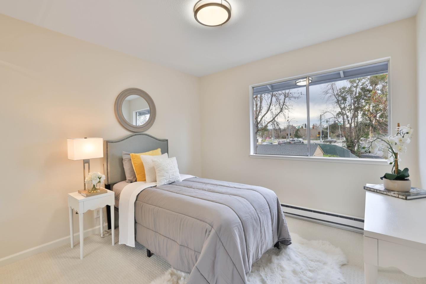 Detail Gallery Image 13 of 32 For 2286 Almaden Rd, San Jose,  CA 95125 - 3 Beds | 2/1 Baths