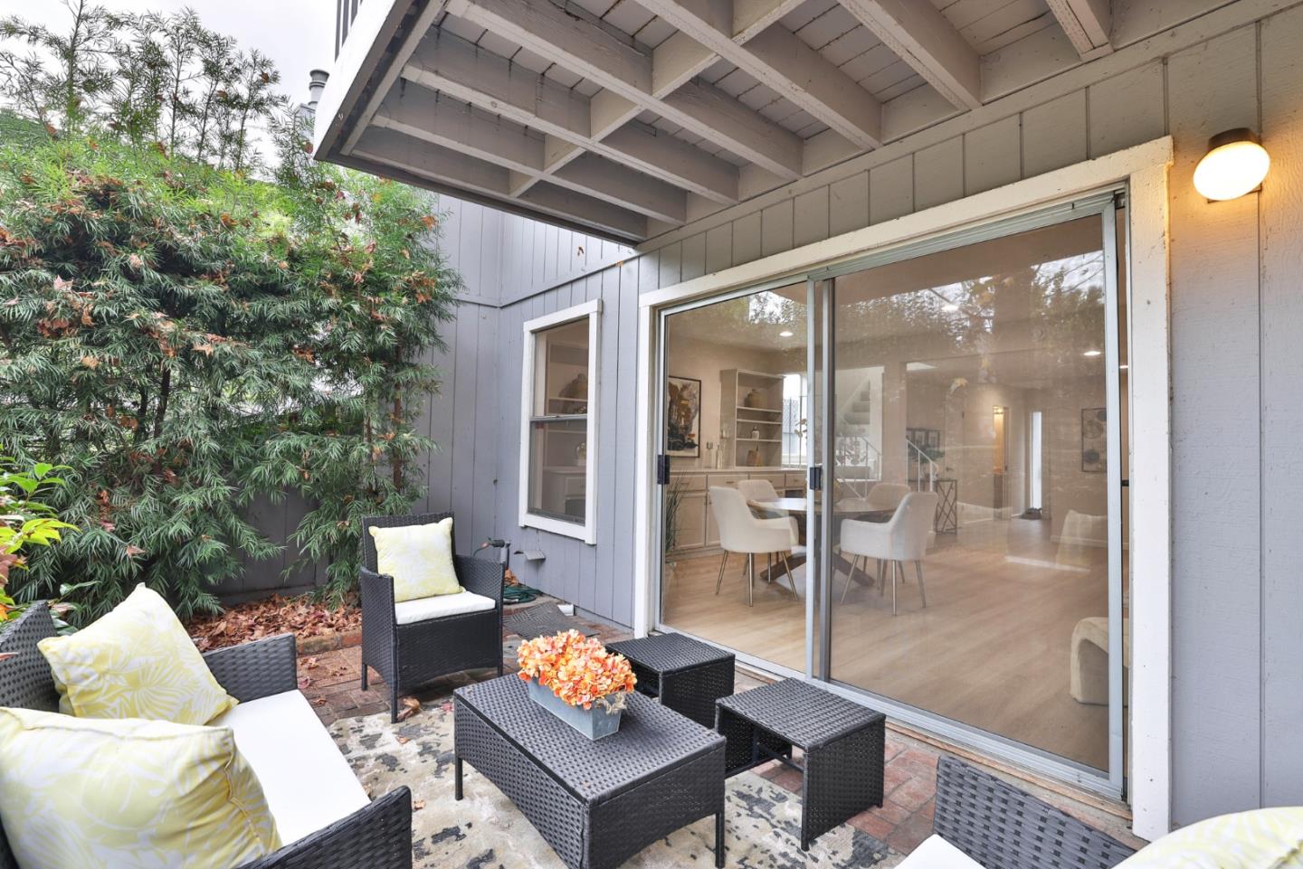 Detail Gallery Image 21 of 32 For 2286 Almaden Rd, San Jose,  CA 95125 - 3 Beds | 2/1 Baths